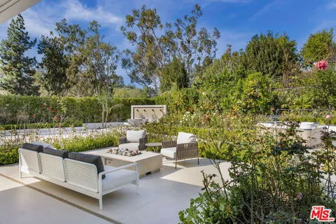 $2,395,000 | 1407 Ellsworth Court, Thousand Oaks, CA 91360