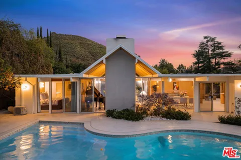 $2,395,000 | 1407 Ellsworth Court, Thousand Oaks, CA 91360