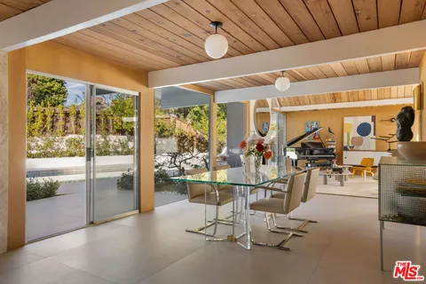 $2,395,000 | 1407 Ellsworth Court, Thousand Oaks, CA 91360
