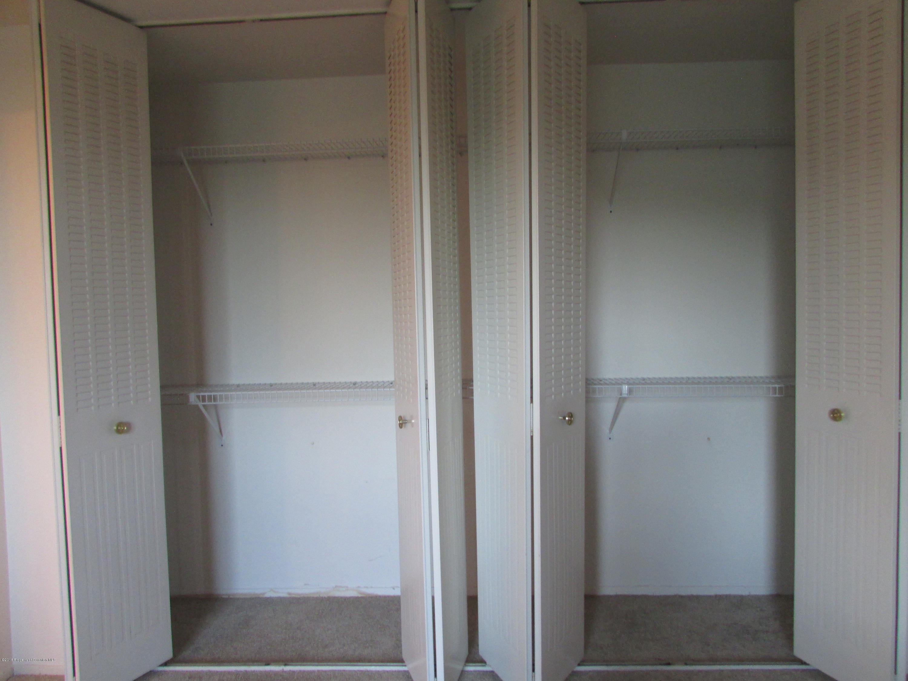 1506 Summit Pointe Drive Scranton, PA 18508 - Photo 19 of 28 Gallery Image 19