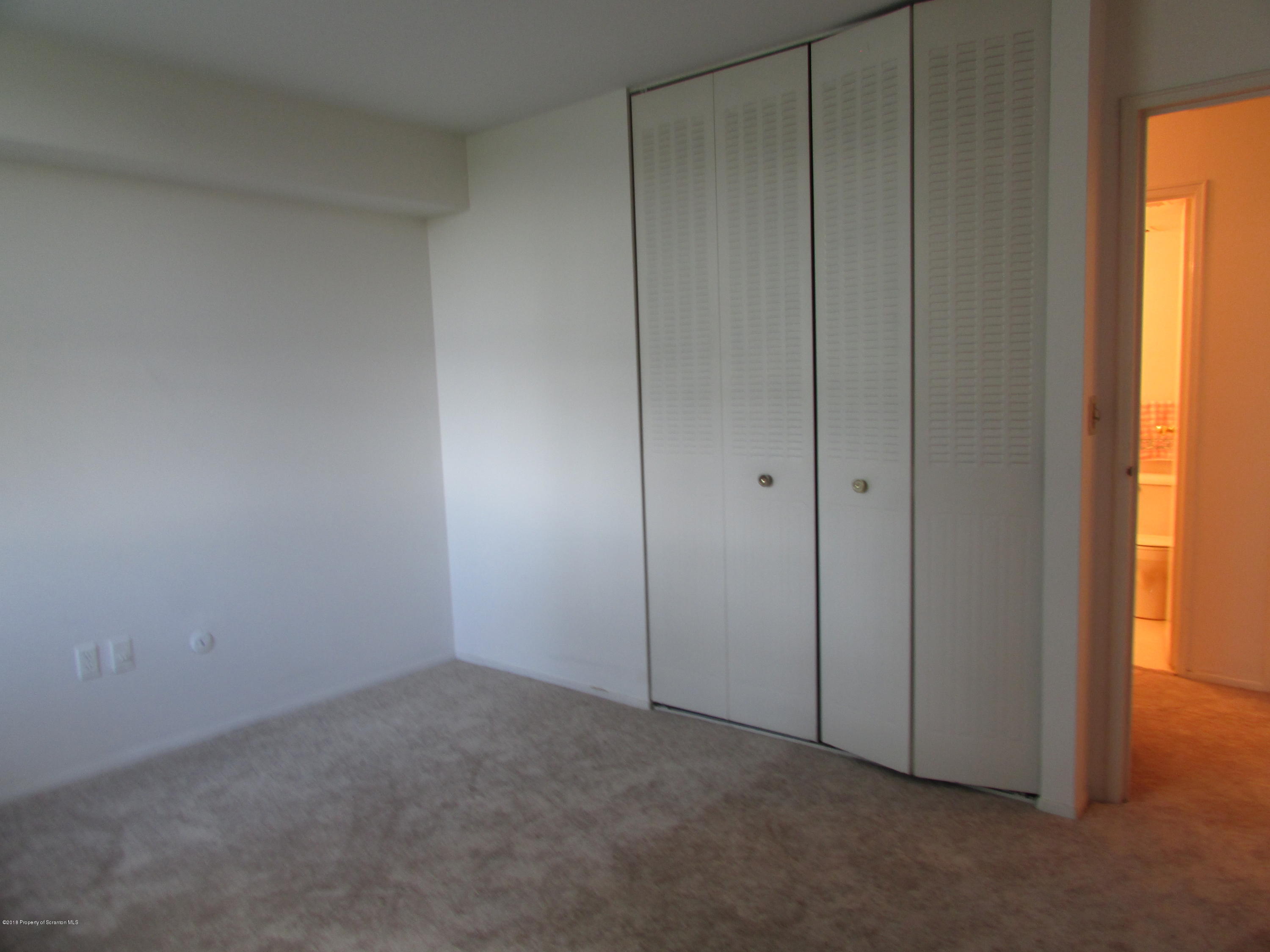 1506 Summit Pointe Drive Scranton, PA 18508 - Photo 25 of 28 Gallery Image 25