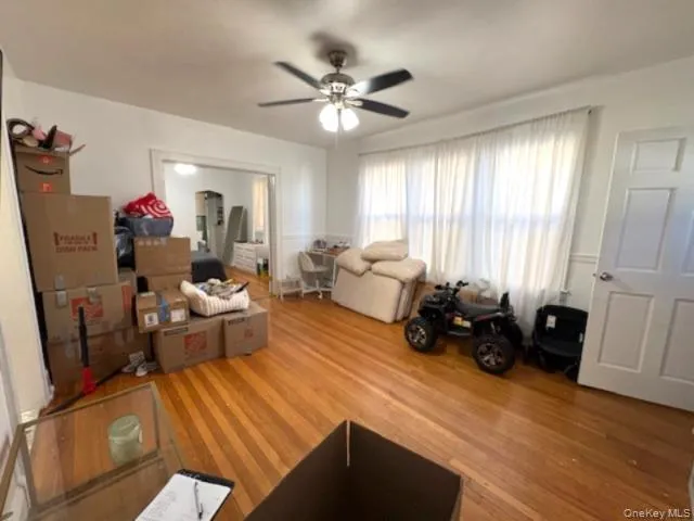 $2,400 | 48 Huber Place, Unit 1ST FLOOR FRONT, Yonkers, NY 10704