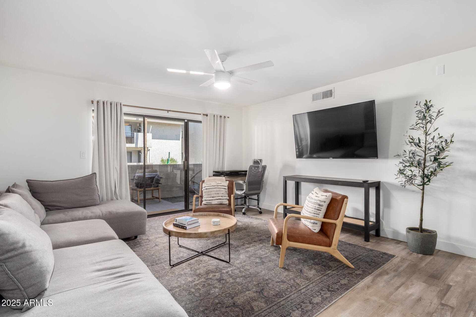 6480 North 82nd Street, Unit 1138 Scottsdale, AZ 85250 - Photo 3 of 11 Family Room