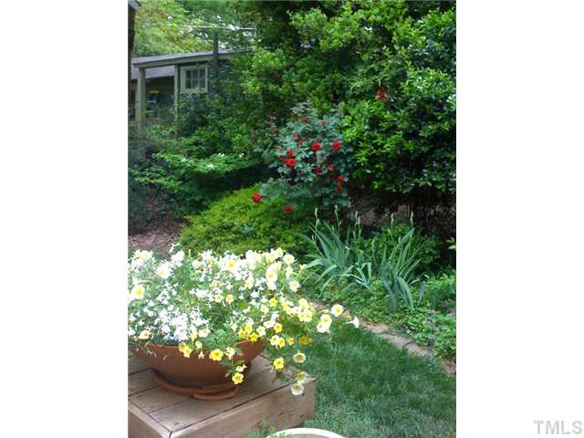 1705 Dare Street Raleigh, NC 27608 - Photo 14 of 16