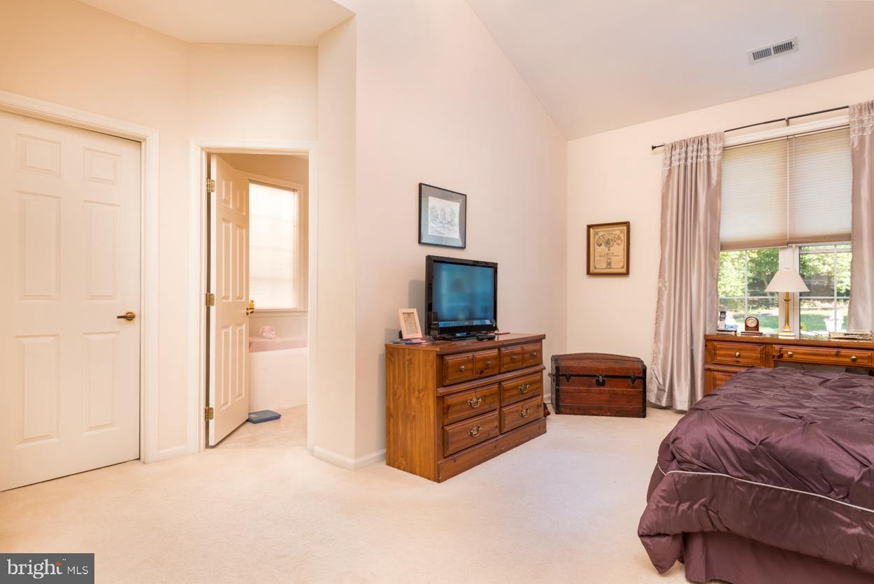 13591 Ryton Ridge Lane Gainesville, VA 20155 - Photo 25 of 32 Gallery Image 25