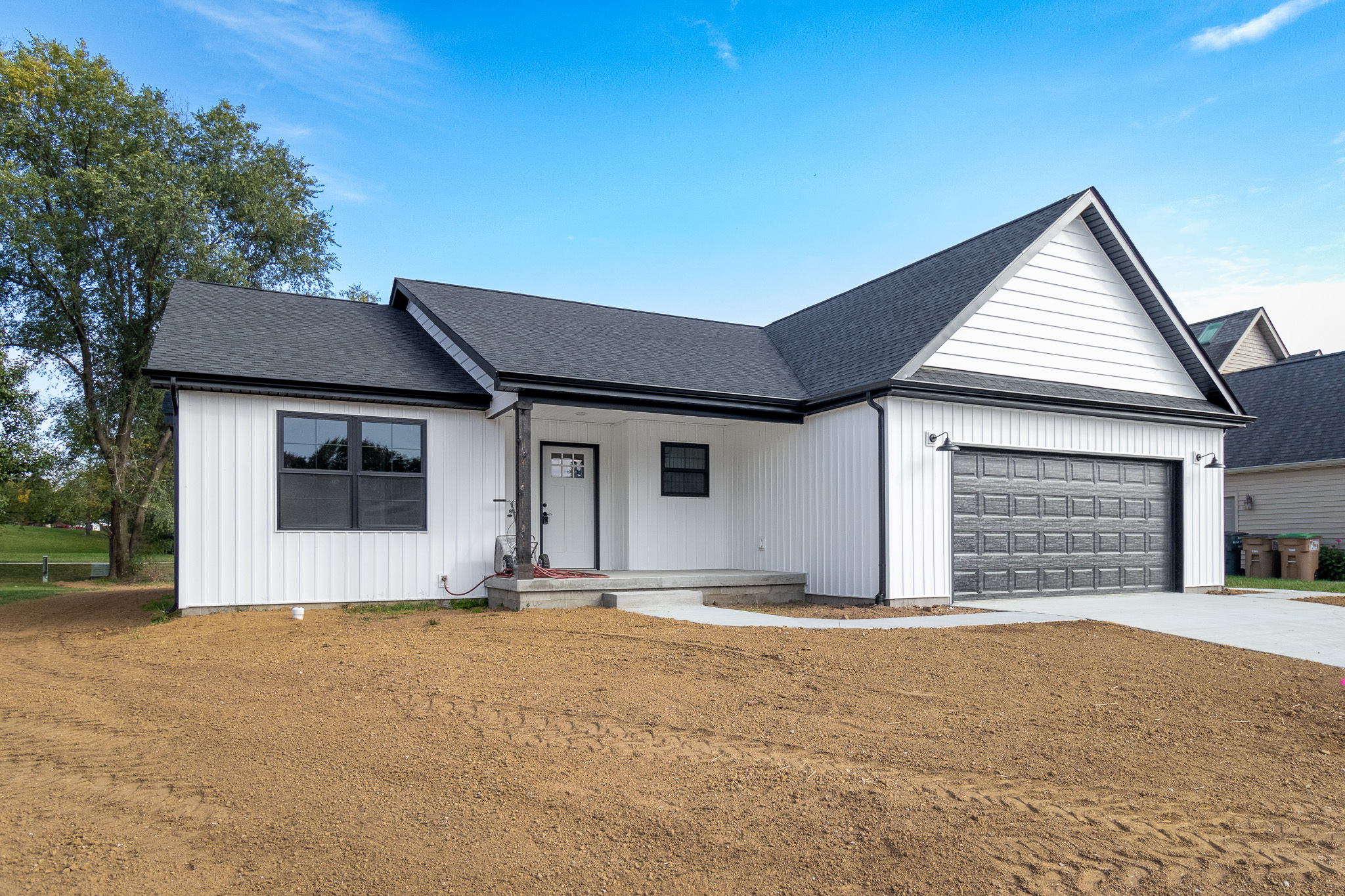 3461 Briar Ridge Way Columbus, IN 47203 - Photo 1 of 43 Gallery Image 1