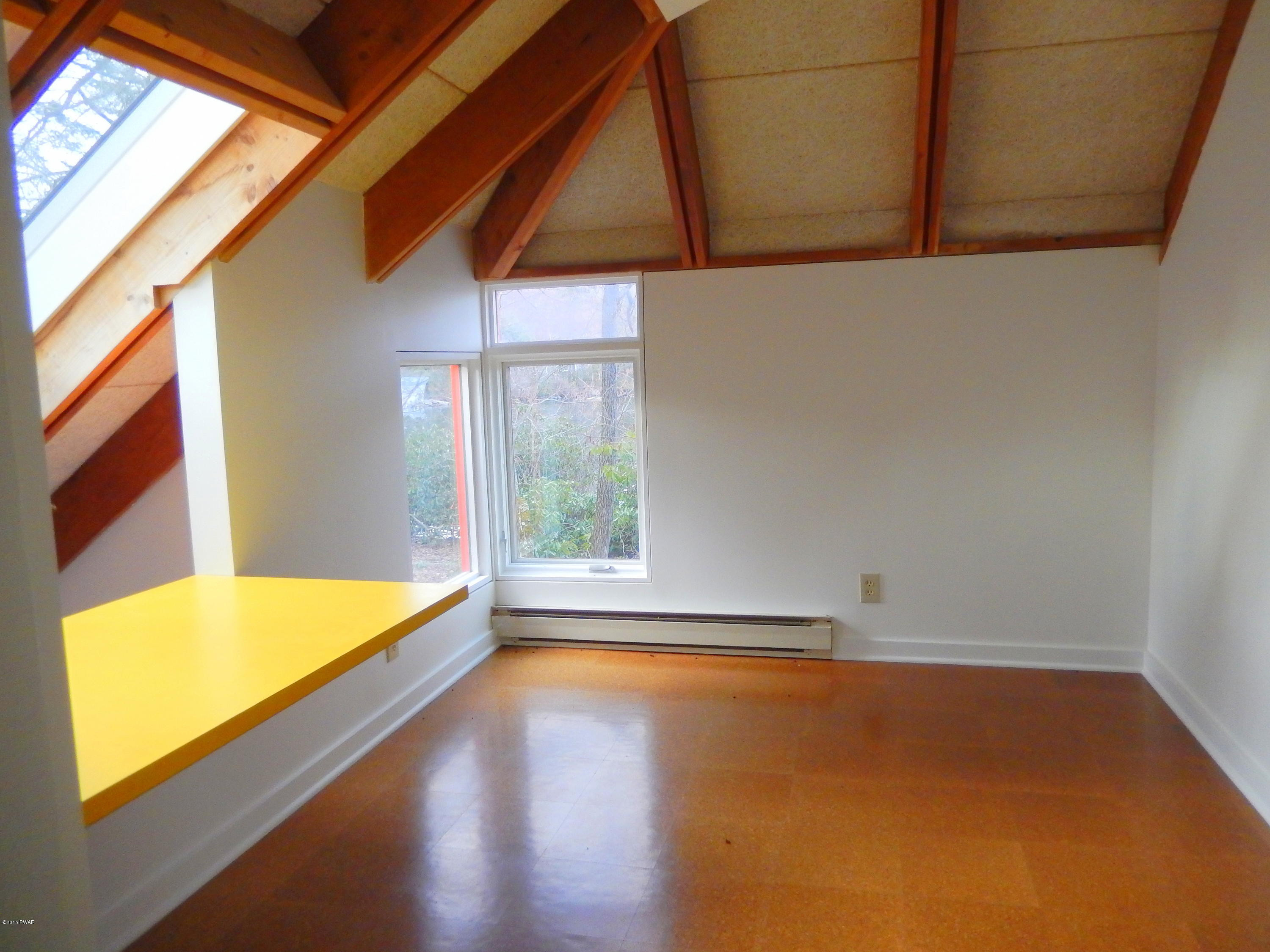 108 Fairview Hemlock Point Road Road Tafton, PA 18464 - Photo 28 of 59
