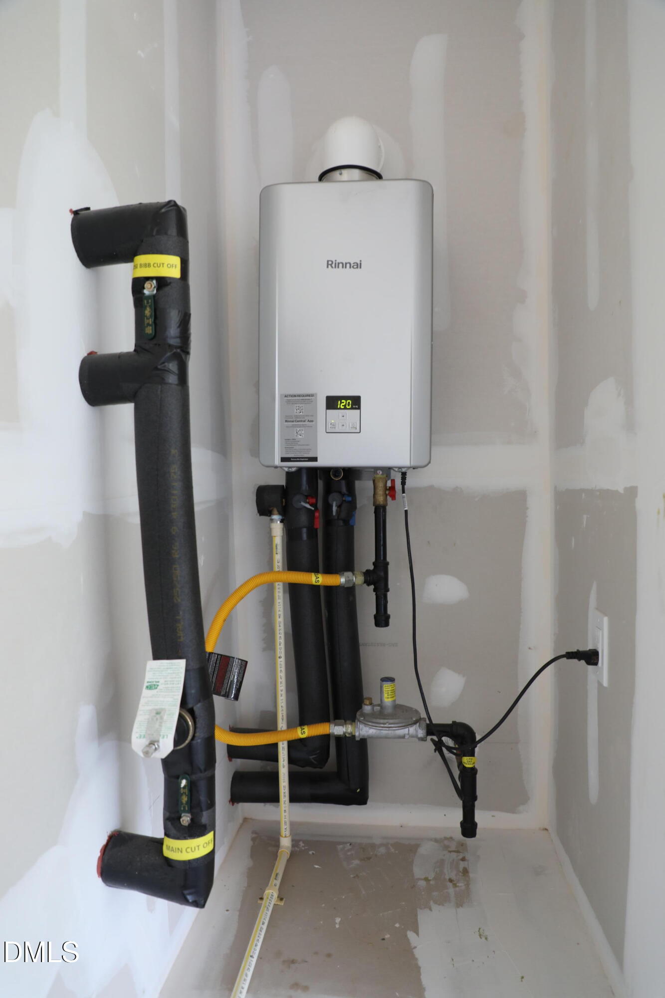 1201 Cosmic Drive Durham, NC 27703 - Photo 44 of 51 a room with gym equipment and equipment