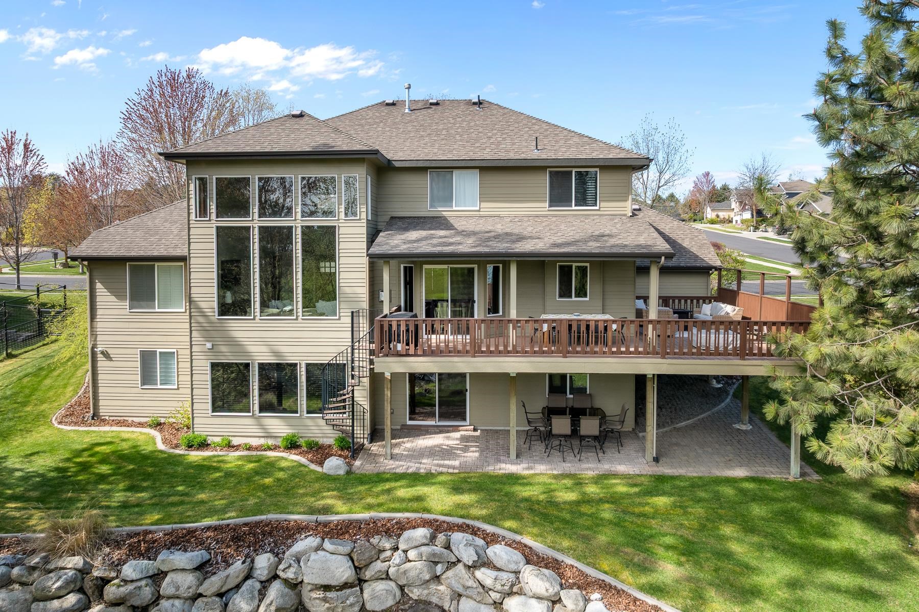 7714 North Quamish Drive Spokane, WA 99208 - Photo 4 of 41