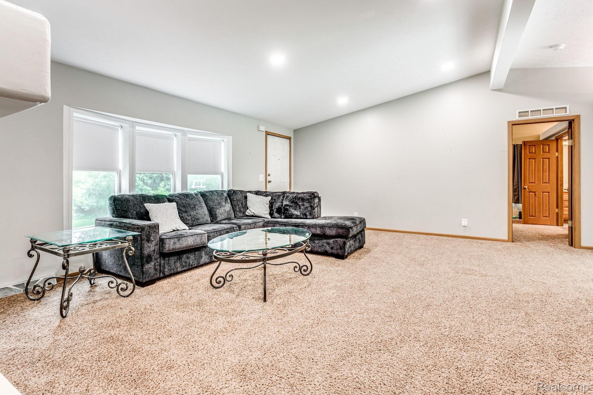 7388 Ross Road Almont, MI 48003 - Photo 14 of 45 20.jpg