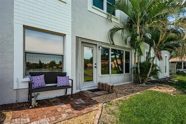 $3,300 | 4916 Milano Court Northeast, St. Petersburg, FL 33703