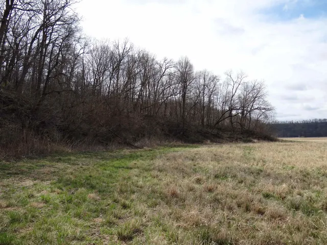 $993,500 | 151.68-acres Rattlesnake Road, Cassville, WI 53806