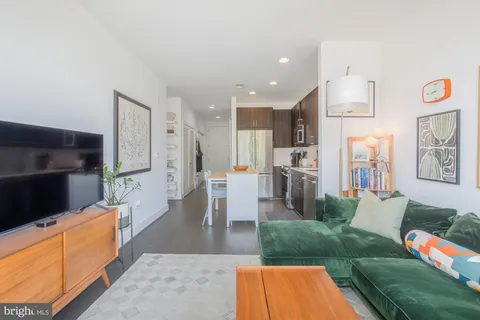$415,000 | 1500 Pennsylvania Ave. Southeast, Unit 210, Washington, DC 20003