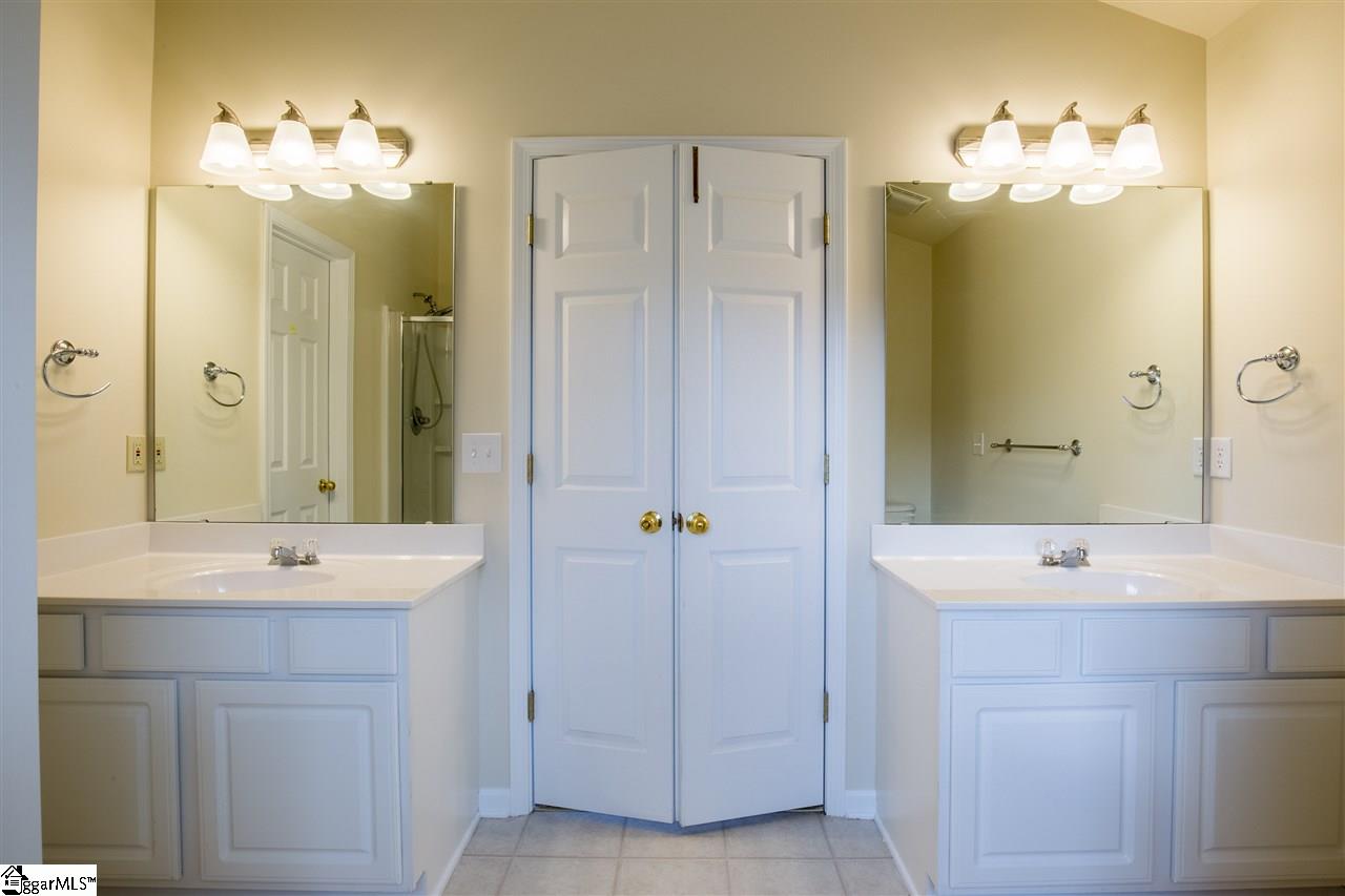 204 Chartwell Drive Greer, SC 29650 - Photo 33 of 36