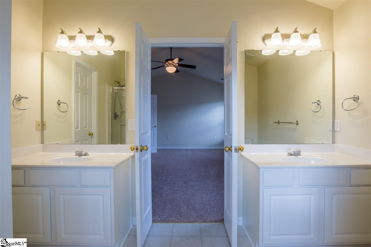 204 Chartwell Drive Greer, SC 29650 - Photo 34 of 36