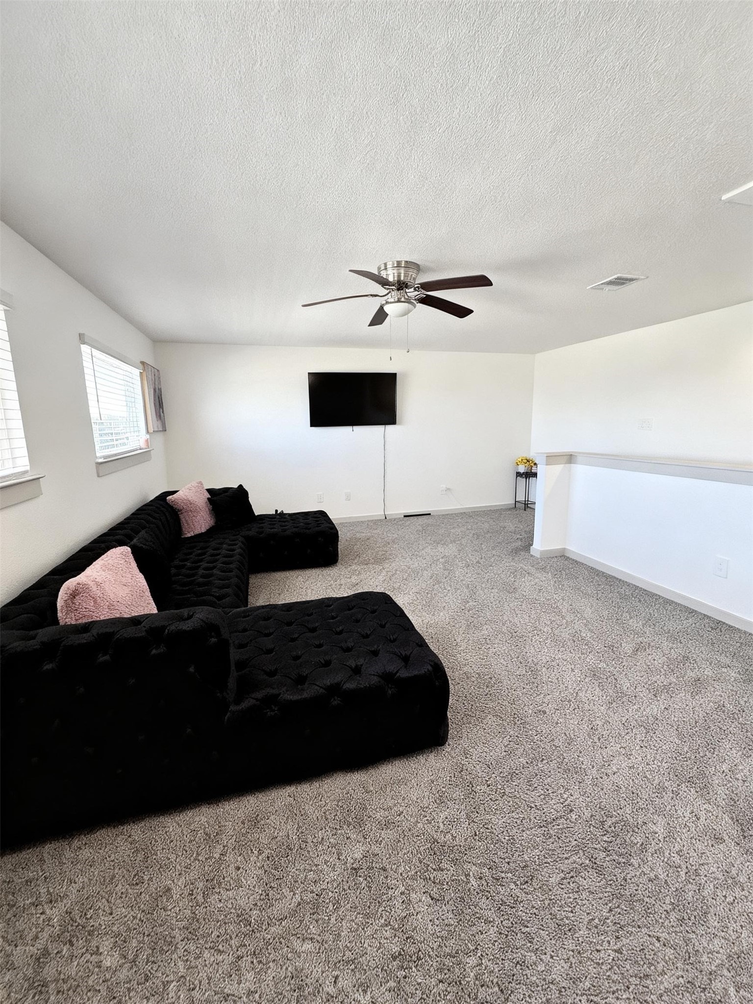 7722 Caspian Ranch Drive Rosharon, TX 77583 - Photo 8 of 15 a living room with furniture