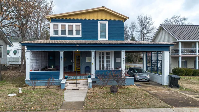 $184,900 | 207 East 4th Street, Metropolis, IL 62960