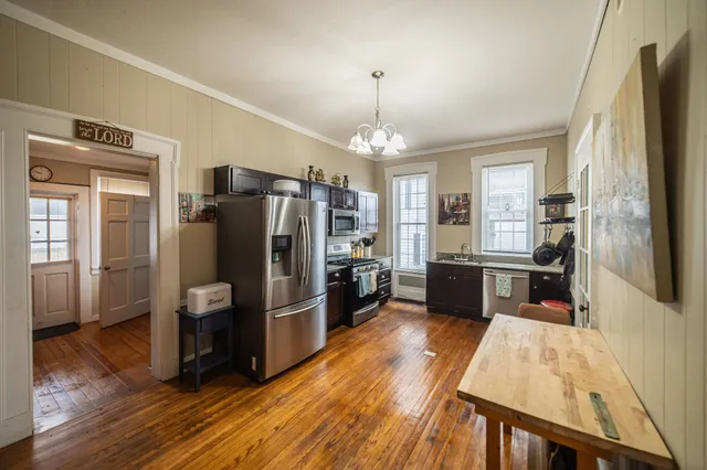 $184,900 | 207 East 4th Street, Metropolis, IL 62960