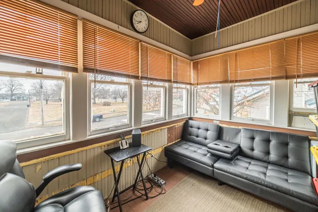 $184,900 | 207 East 4th Street, Metropolis, IL 62960