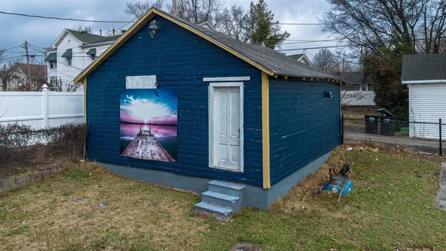 $178,000 | 207 East 4th Street, Metropolis, IL 62960