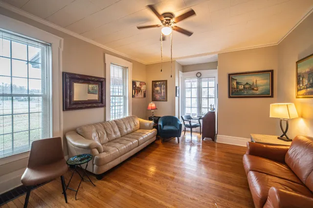 $184,900 | 207 East 4th Street, Metropolis, IL 62960