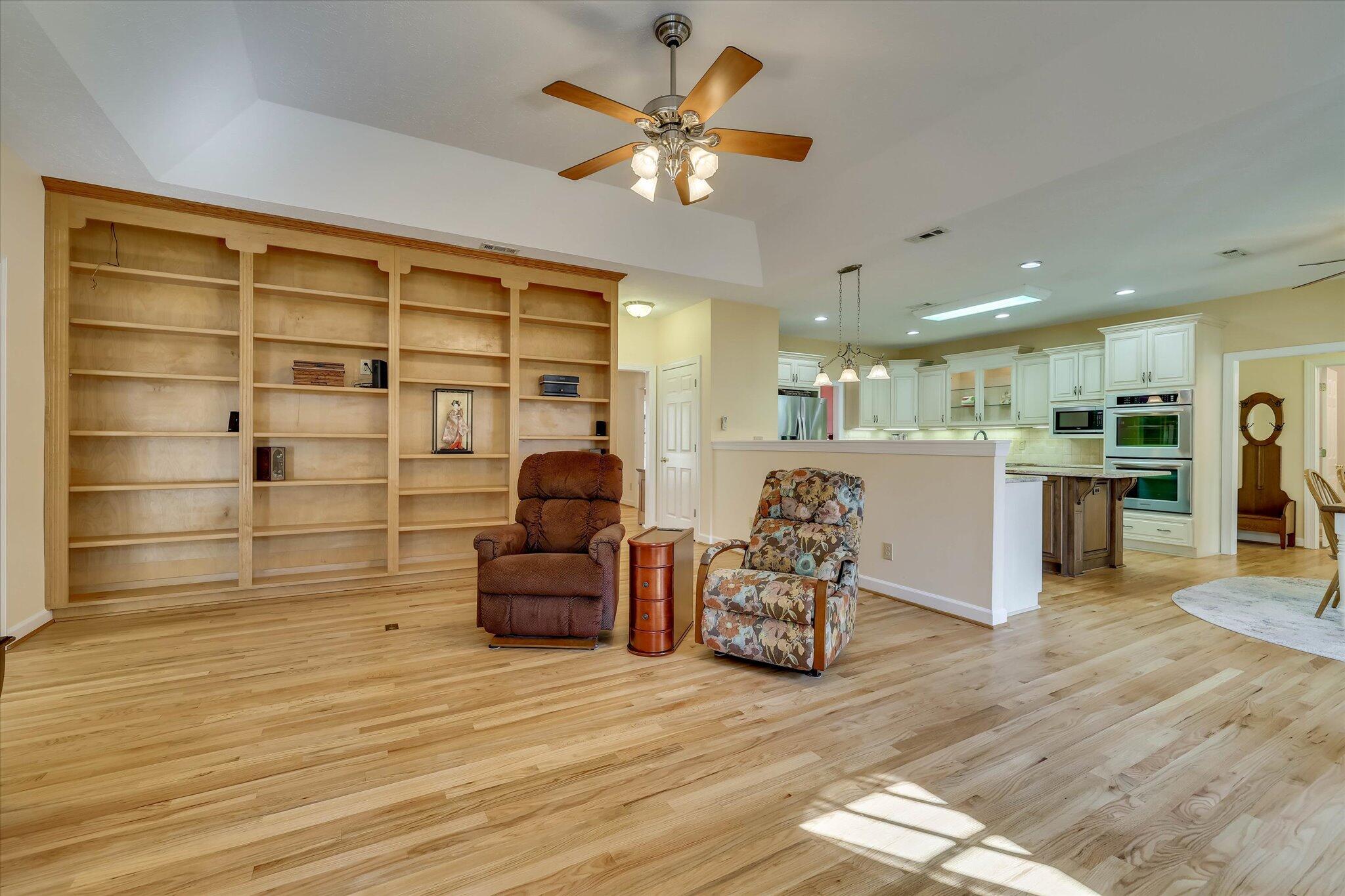 124 Magnolia Drive McCormick, SC 29835 - Photo 8 of 70 011-111