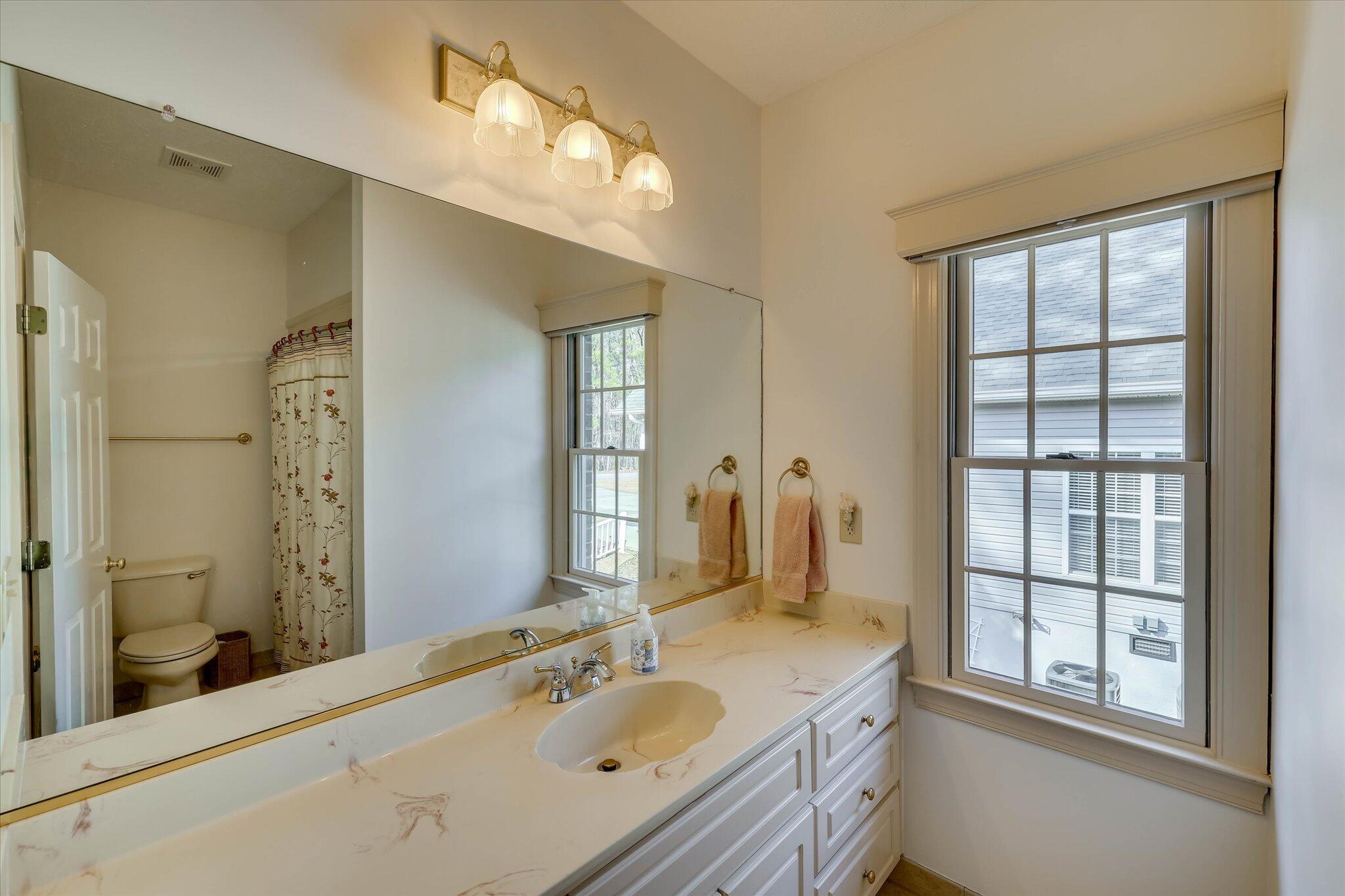 124 Magnolia Drive McCormick, SC 29835 - Photo 35 of 70 2nd upstairs bathroom