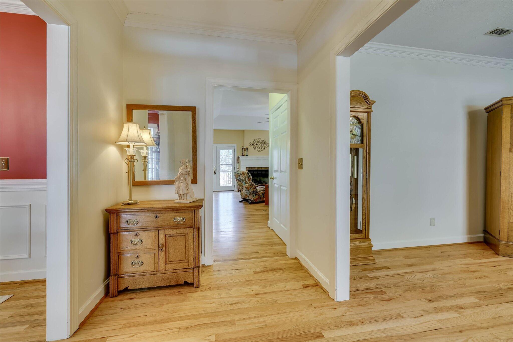 124 Magnolia Drive McCormick, SC 29835 - Photo 4 of 70 007-107