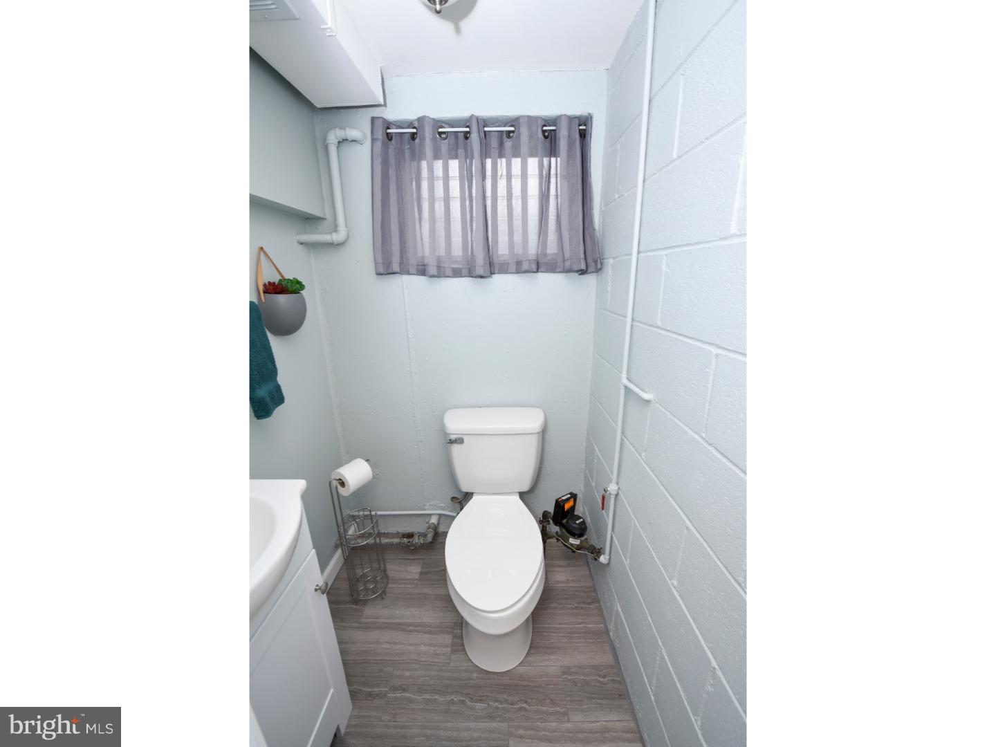 12117 Medford Road Philadelphia, PA 19154 - Photo 18 of 22 Half Bath