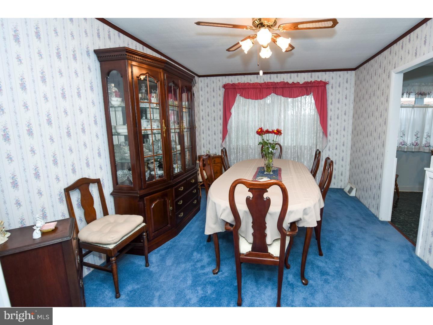 12117 Medford Road Philadelphia, PA 19154 - Photo 5 of 22 Dining Room