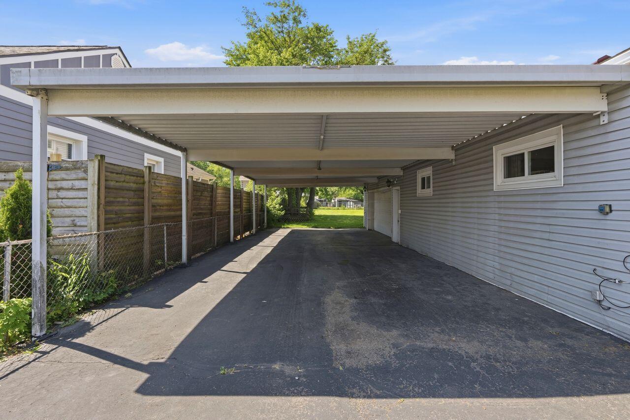 1031 Rumsey Road Columbus, OH 43207 - Photo 30 of 34 Carport 2