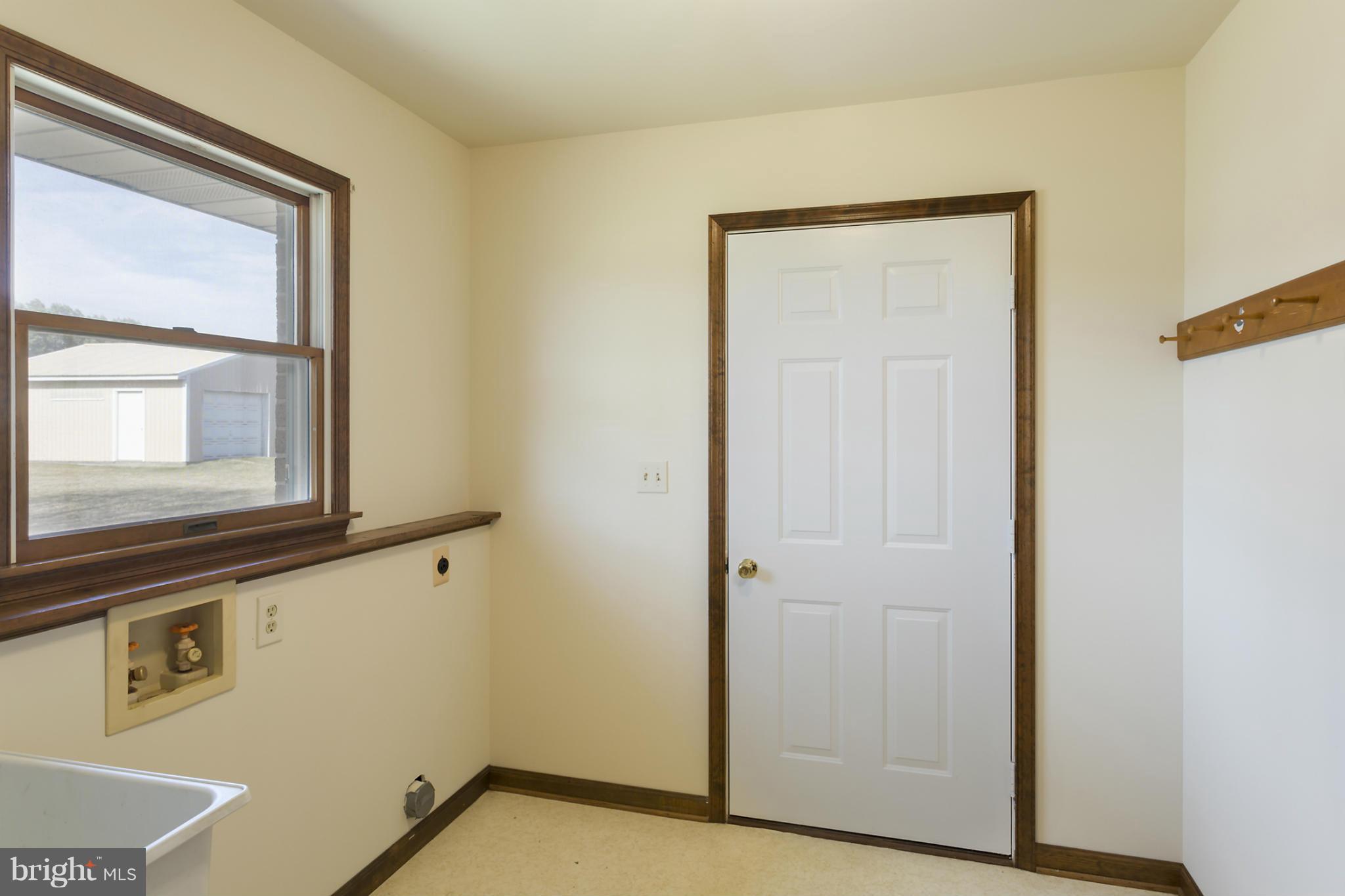 12396 Frederick Road West Friendship, MD 21794 - Photo 13 of 30 Interior (General)