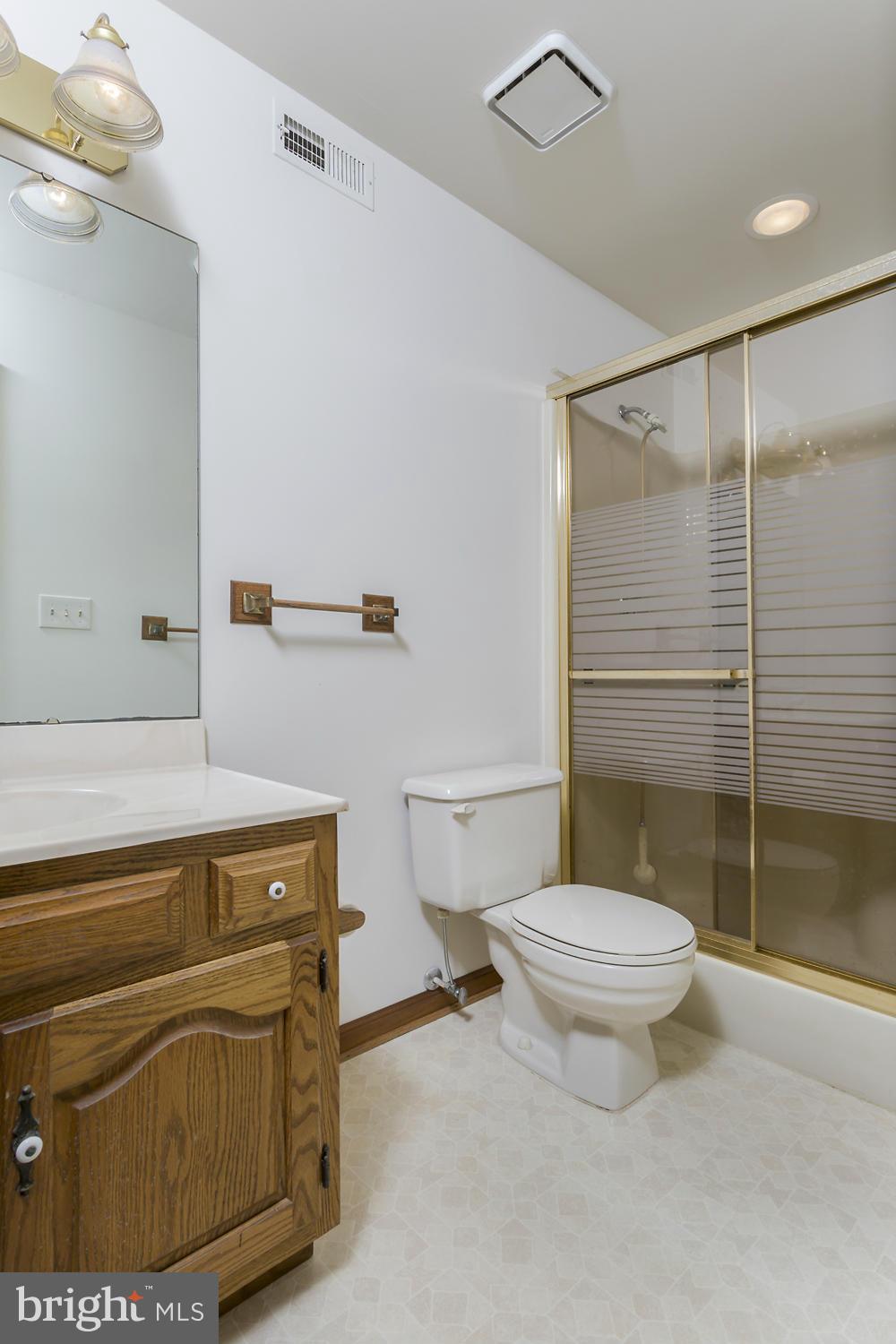 12396 Frederick Road West Friendship, MD 21794 - Photo 26 of 30 Bath