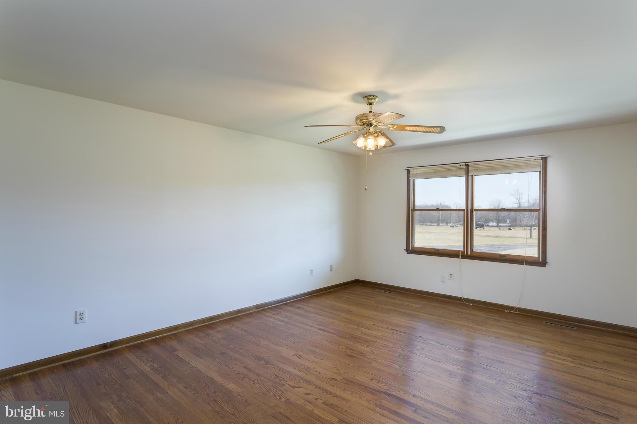 12396 Frederick Road West Friendship, MD 21794 - Photo 9 of 30 Family Room