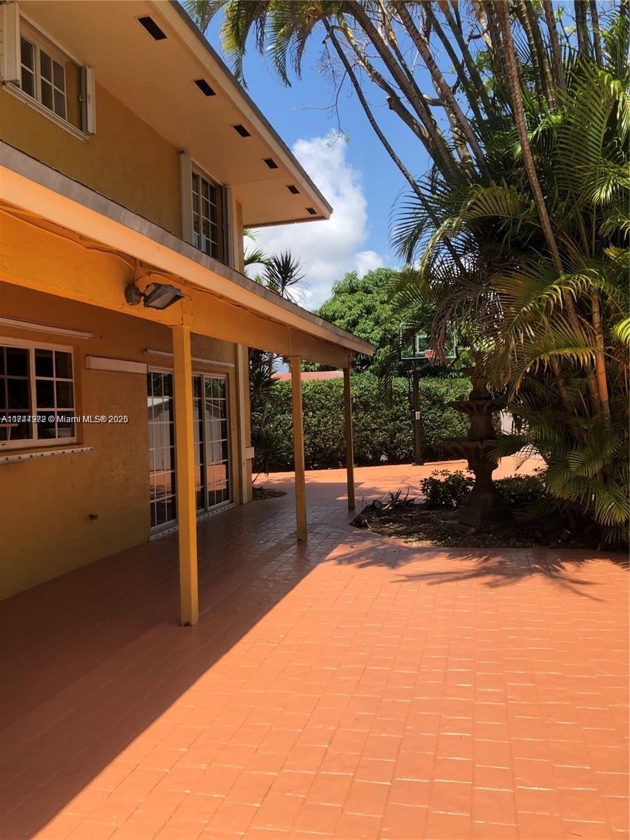 12801 Southwest 148th Terrace Road Miami, FL 33186 - Photo 7 of 11 Gallery Image 7