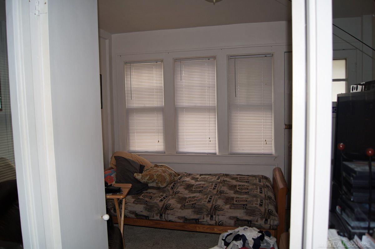 425 West 3rd Street Rochester, MI 48307 - Photo 19 of 26