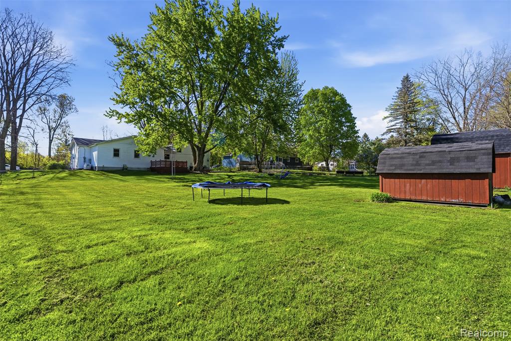 14433 Tuscola Road Clio, MI 48420 - Photo 34 of 43