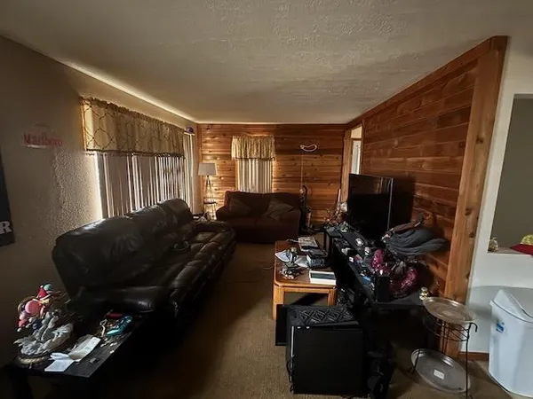 $245,000 | 348 14th Street Southeast, Willmar, MN 56201