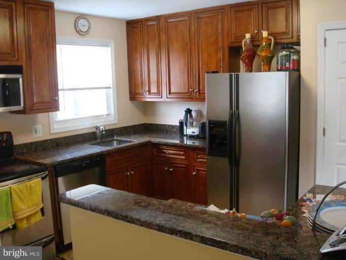 5923 Augusta Drive Springfield, VA 22150 - Photo 8 of 11 Kitchen