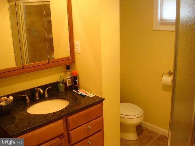 5923 Augusta Drive Springfield, VA 22150 - Photo 10 of 11 Bath #2