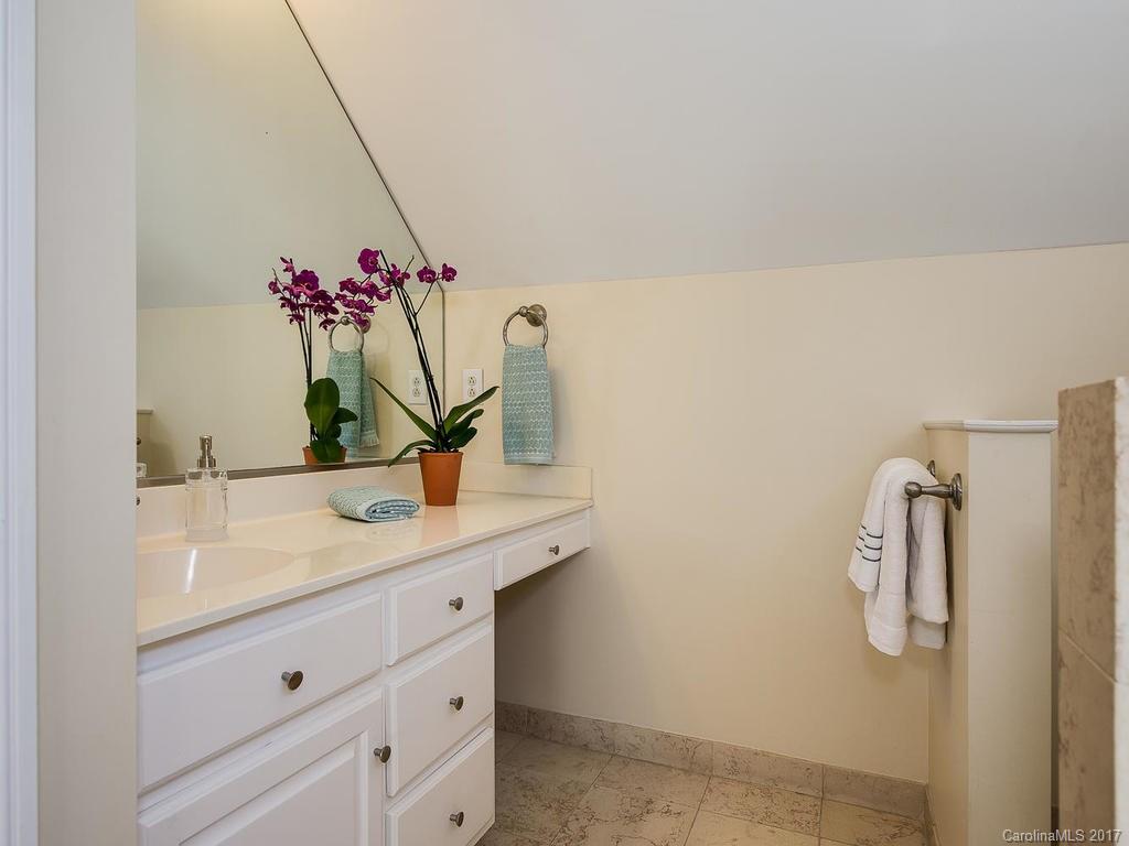 5726 Colony Road Charlotte, NC 28226 - Photo 18 of 24 Gallery Image 18