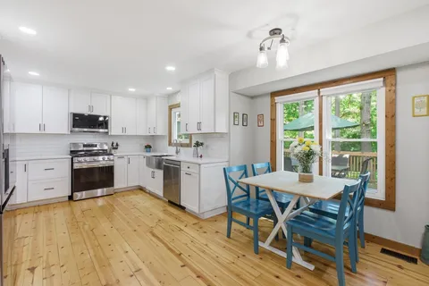 $589,000 | 4669 Kings Way North, Gurnee, IL 60031