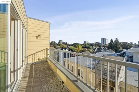 $415,000 | 485 West MacArthur Boulevard, Unit 407, Oakland, CA 94609