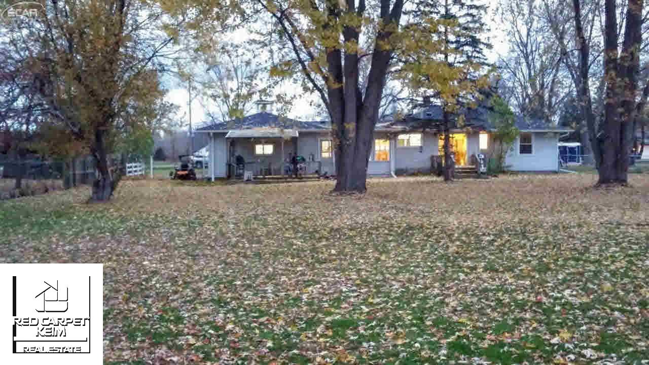6194 East Pierson Road Flint, MI 48506 - Photo 4 of 25 21235571-3.JPG