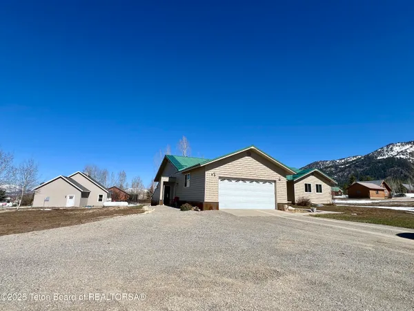 $699,000 | 341 Alta Drive, Star Valley Ranch, WY 83127