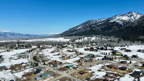$699,000 | 341 Alta Drive, Star Valley Ranch, WY 83127