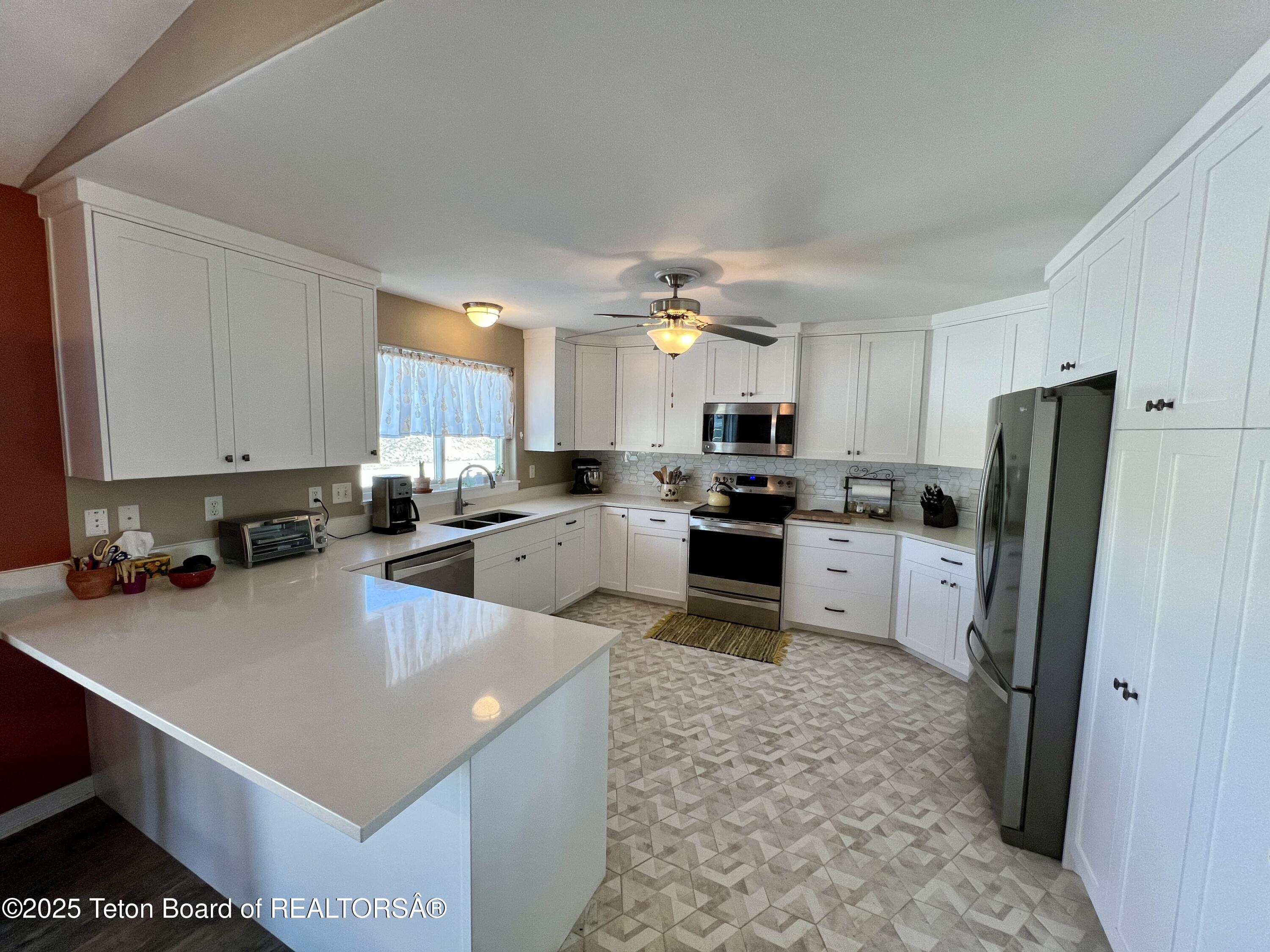 341 Alta Drive Star Valley Ranch, WY 83127 - Photo 5 of 33 IMG_1903