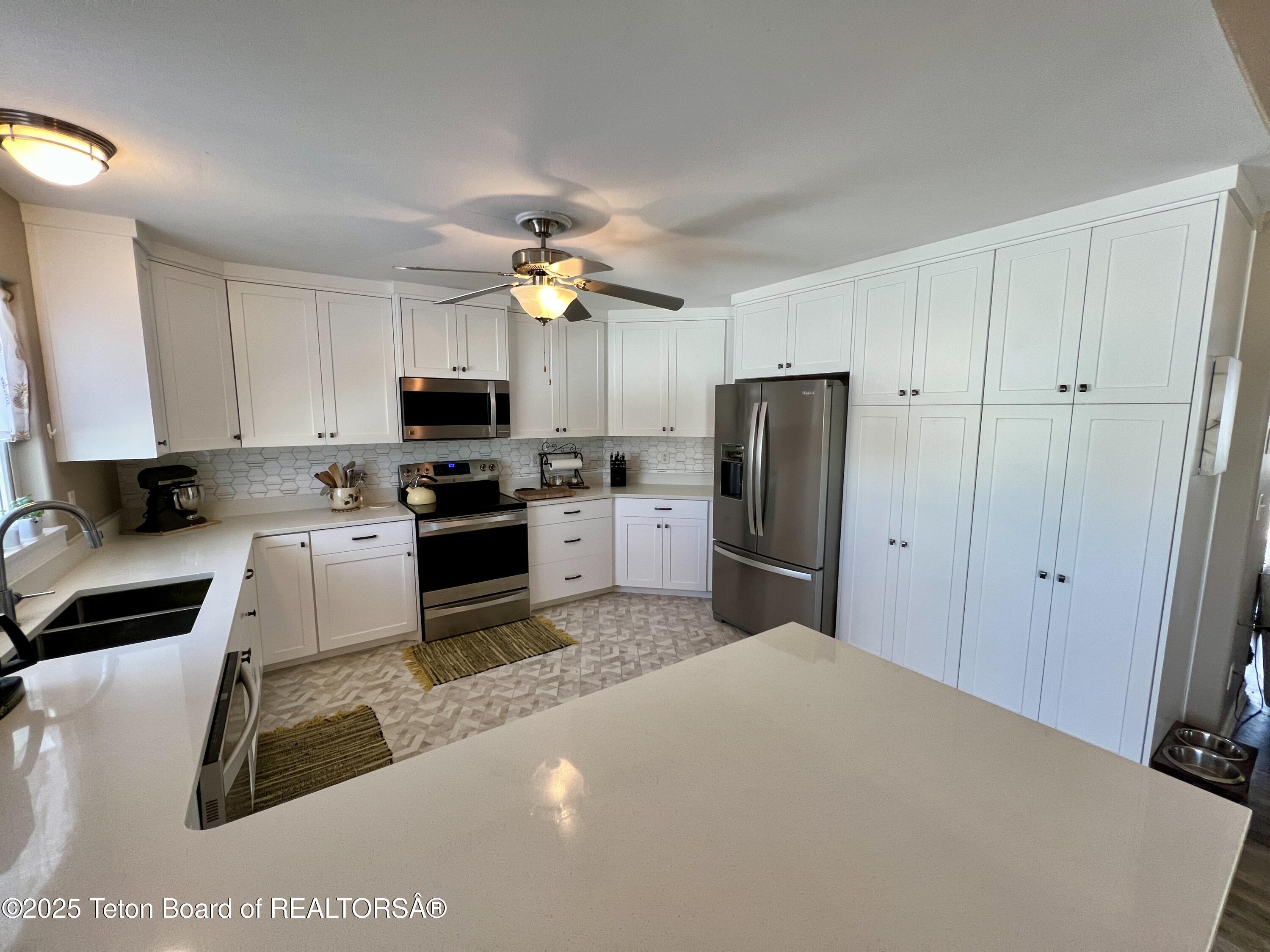 341 Alta Drive Star Valley Ranch, WY 83127 - Photo 6 of 33 IMG_1905