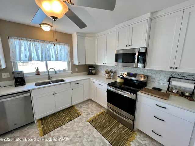 $699,000 | 341 Alta Drive, Star Valley Ranch, WY 83127