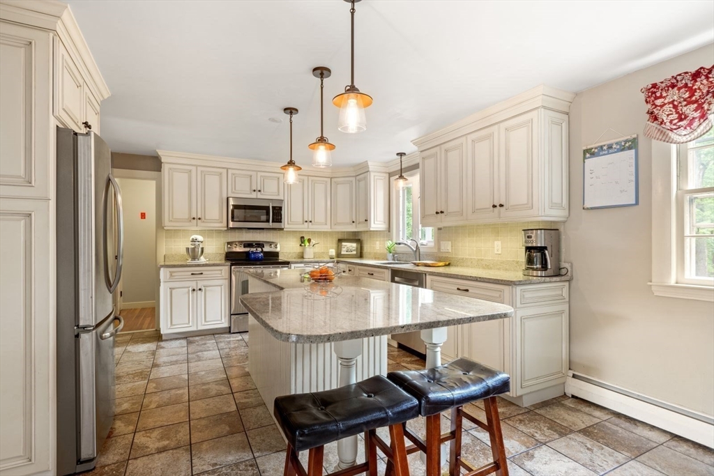 20 Calvin Road Dedham, MA 02026 - Photo 4 of 22 Gallery Image 4